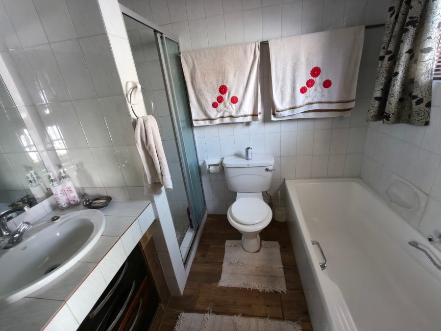 2 Bedroom Property for Sale in Protea Park North West